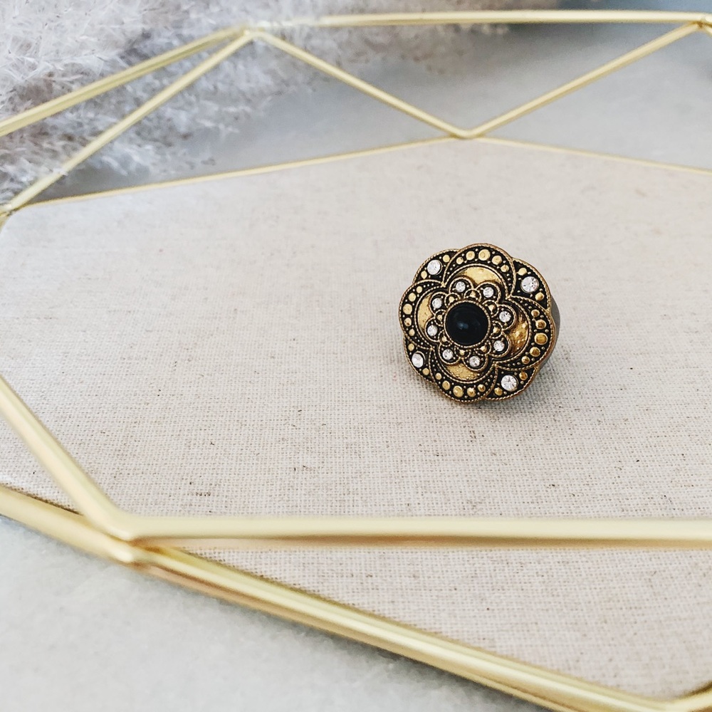 Resin Ring - Picture 2 of 4
